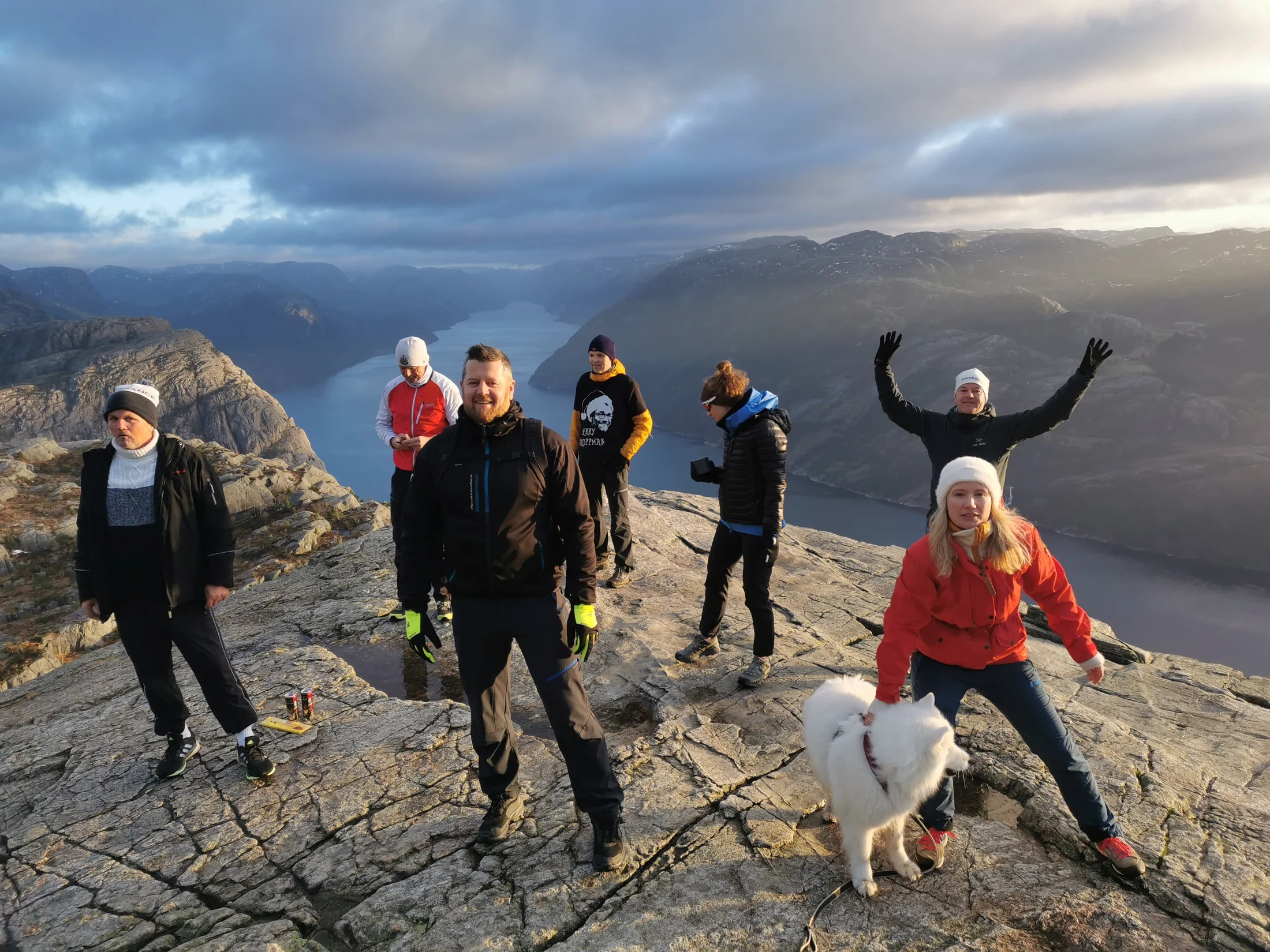 Winter hike to Preikestolen