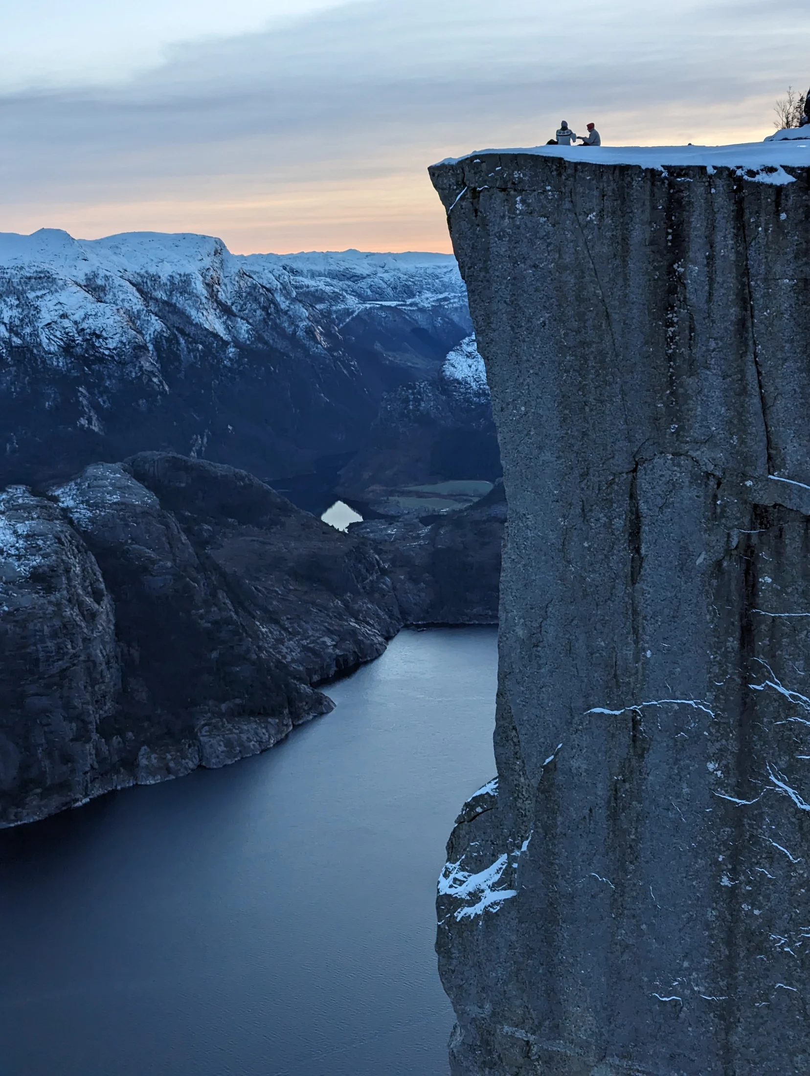 Winter sunset at Preikestolen