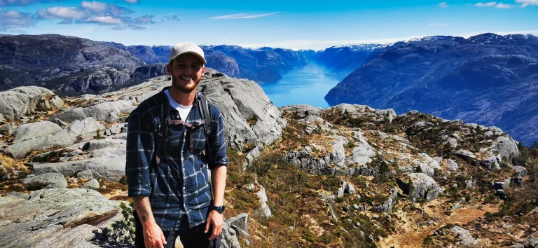 Luke from Australia overlooking Lysefjord on a private Preikestolen journey